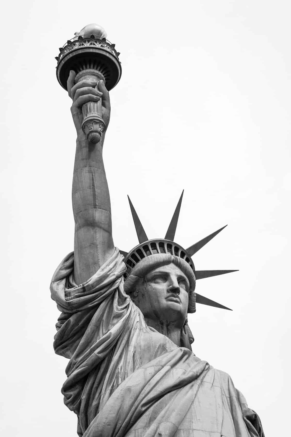Black and white statue of liberty.