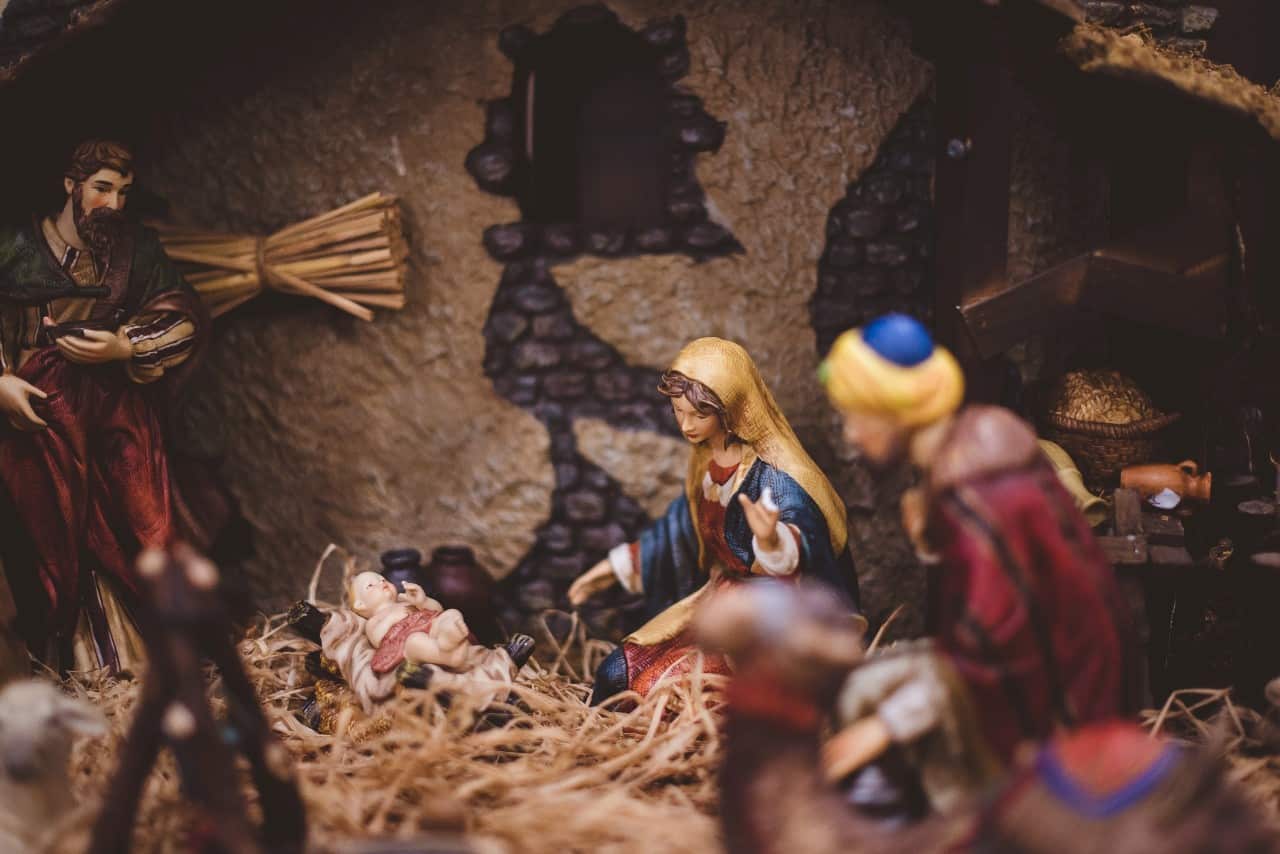 An image of nativity statues.