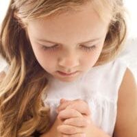 photodune-1455310-little-girl-praying-s